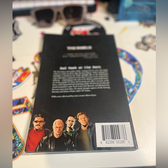 The Shield Graphic Novel - Picture 2 of 2